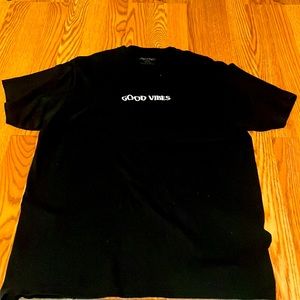 Good vibes Tee